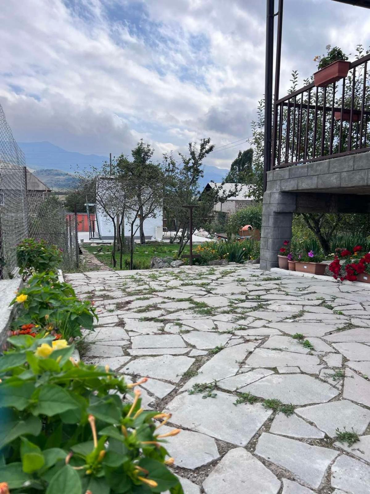 Green Agarak Guest House Near Dendropark, Stepanavan Gyulagarak Ngoại thất bức ảnh